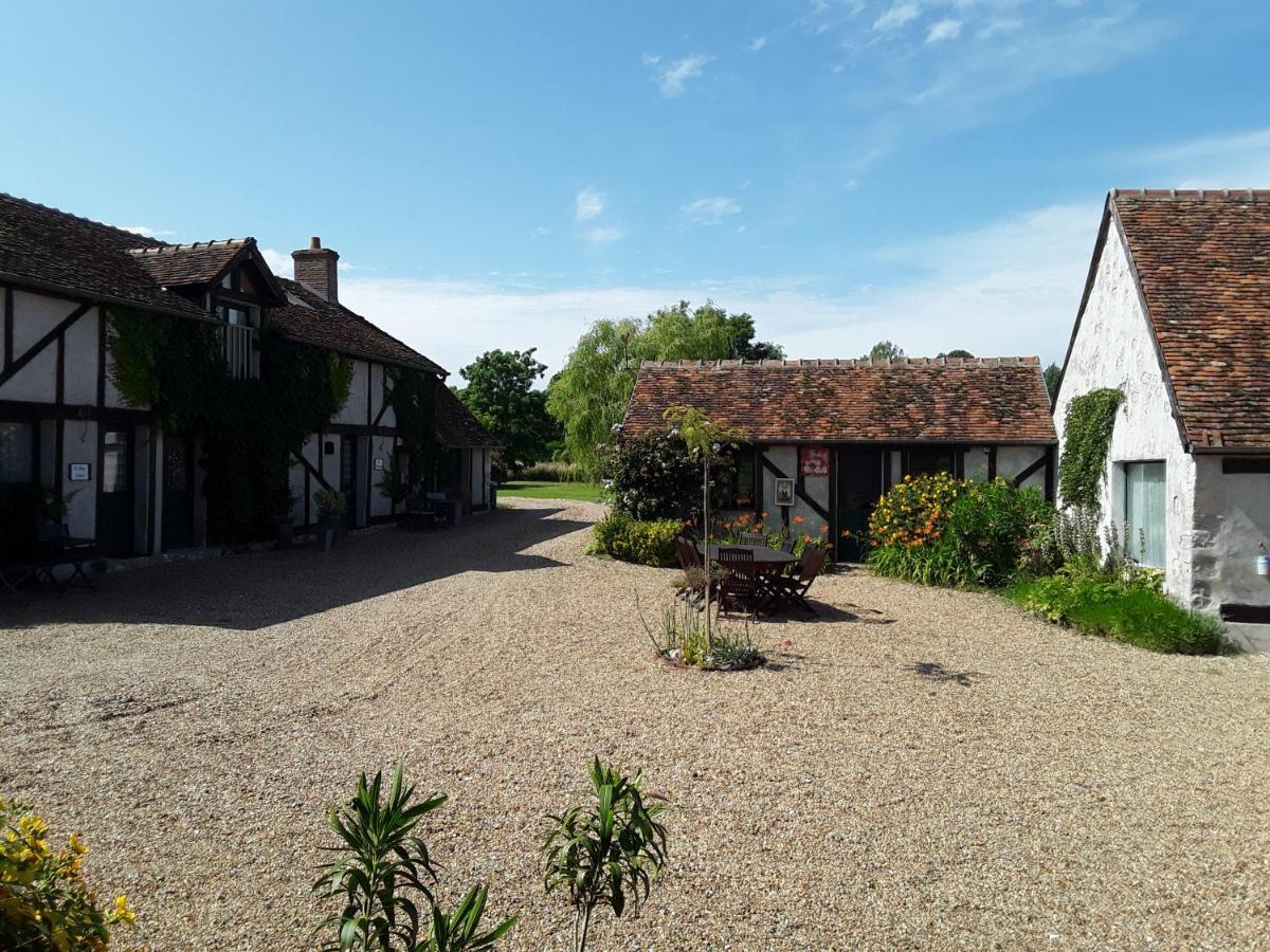 La Belviniere Chambres Et Table D'Hotes Tour-en-Sologne Luaran gambar